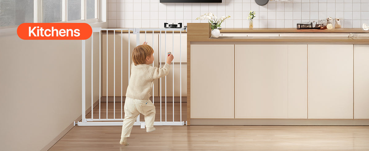 SucceBuy Secure Pressure Mount Walk Through Baby And Dog Gate